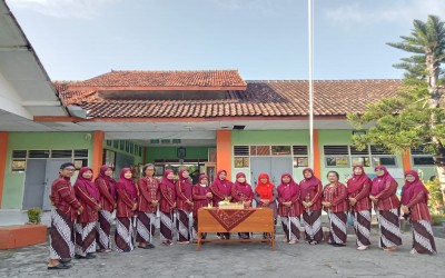 Gebyar  Tiga  HUT di  SMP Negeri 4 Wates   